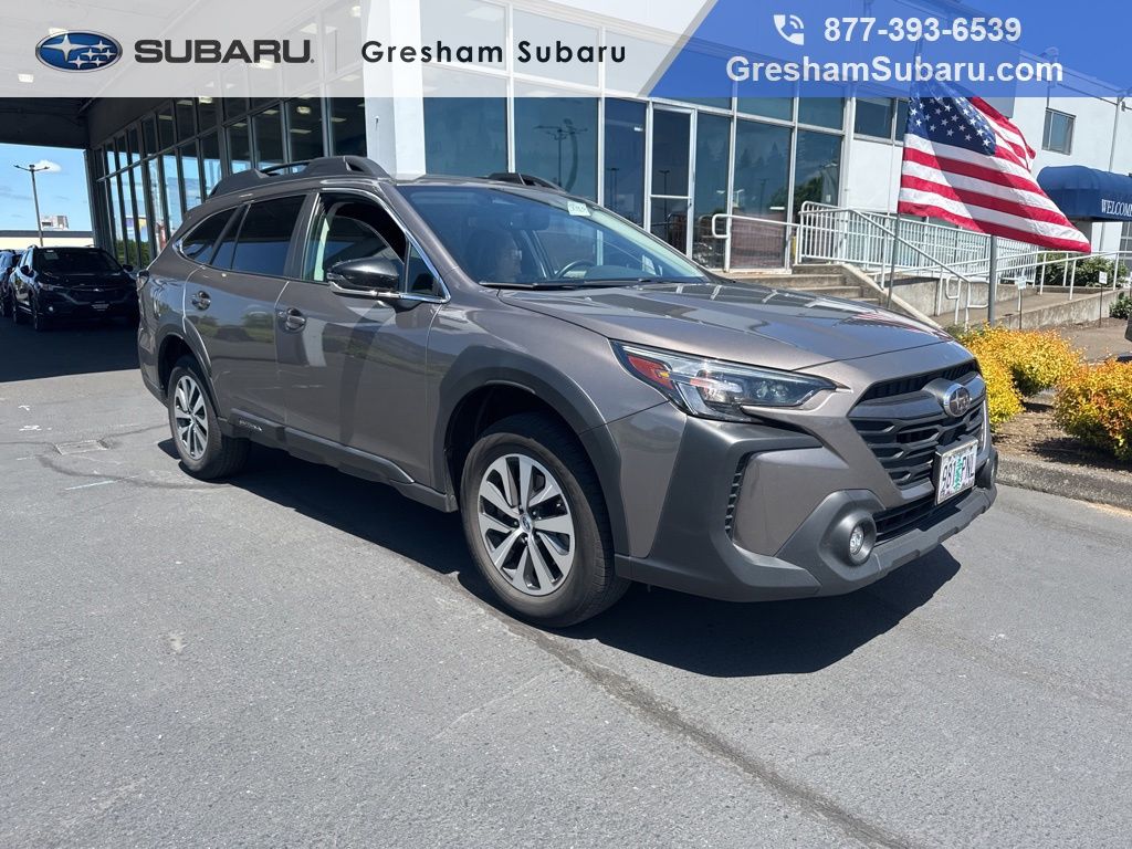 2024 Subaru Outback Premium's photo