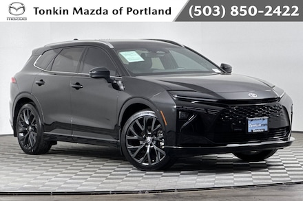 Featured Used 2025 Toyota Crown Signia SUV Near Portland Oregon