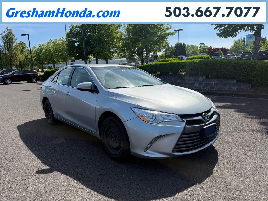 2015 Toyota Camry 2.5 Auto LE's photo