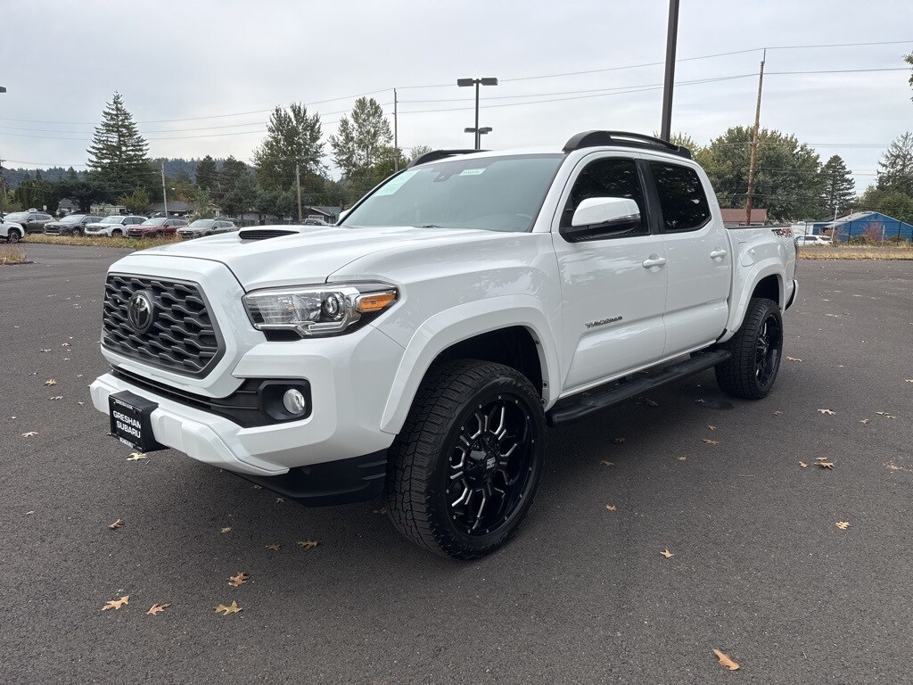 2021 Toyota Tacoma TRD Sport V6 photo 3