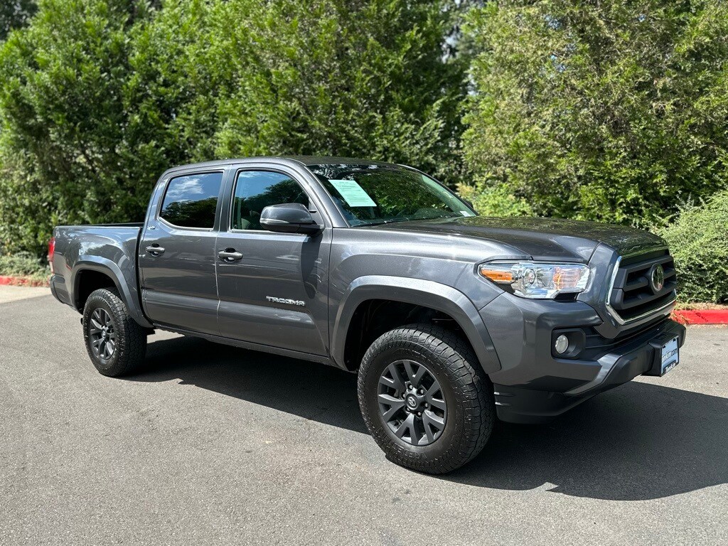 2023 Toyota Tacoma SR5 photo 2
