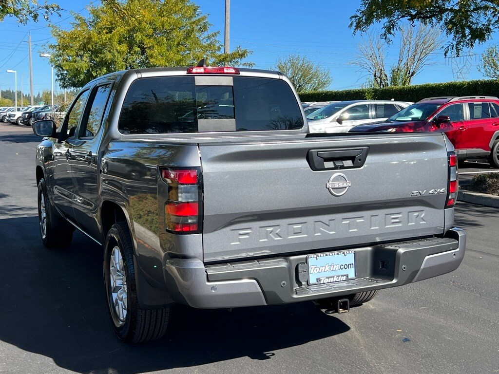 2023 Nissan Frontier SV photo 3