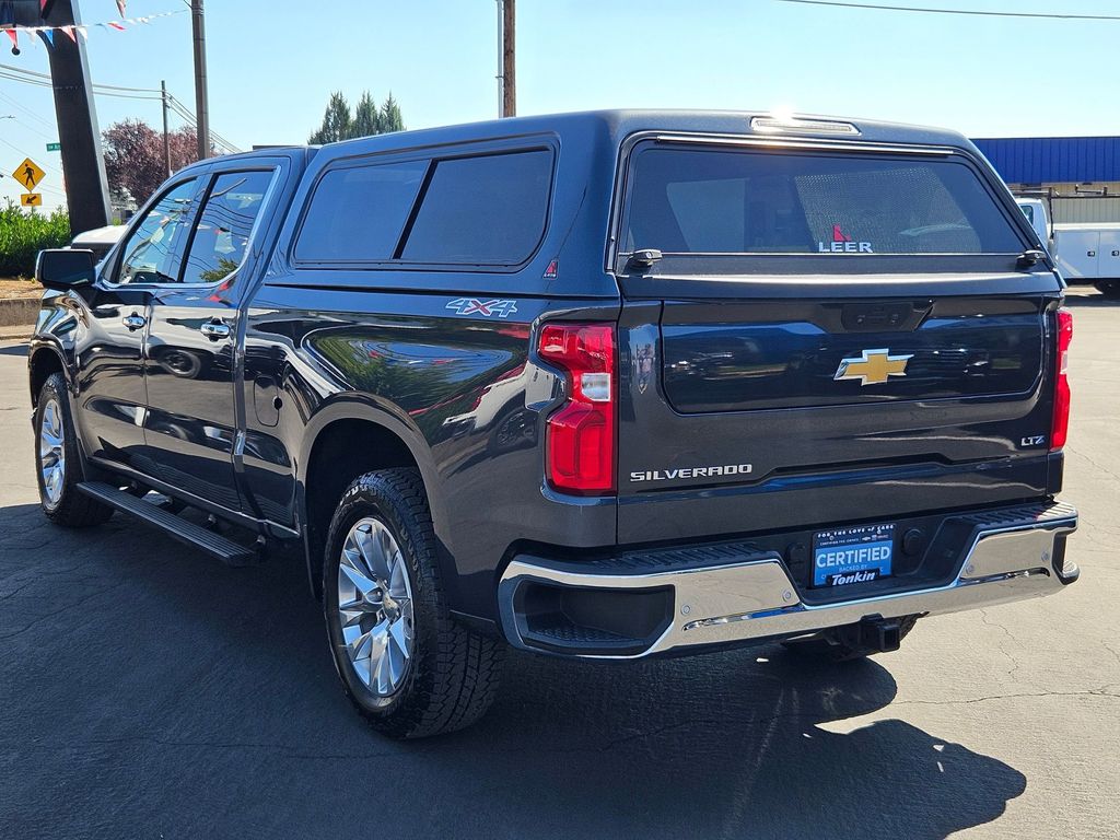 2022 Chevrolet Silverado 1500 LTZ photo 3