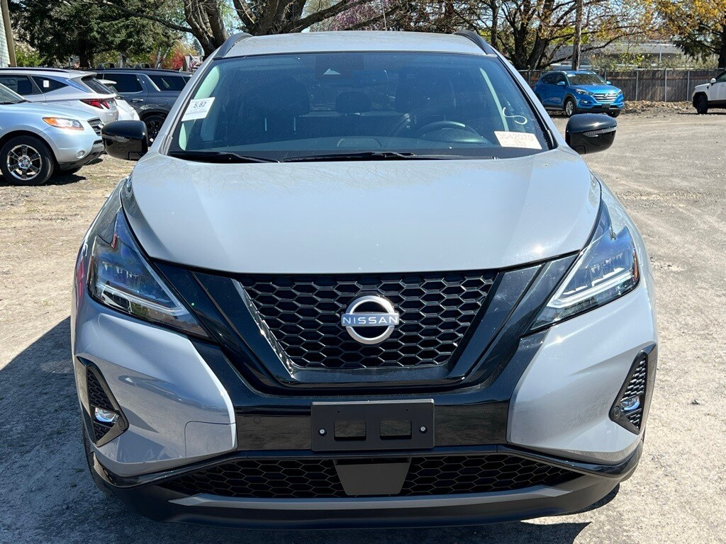 2023 Nissan Murano SV photo 2