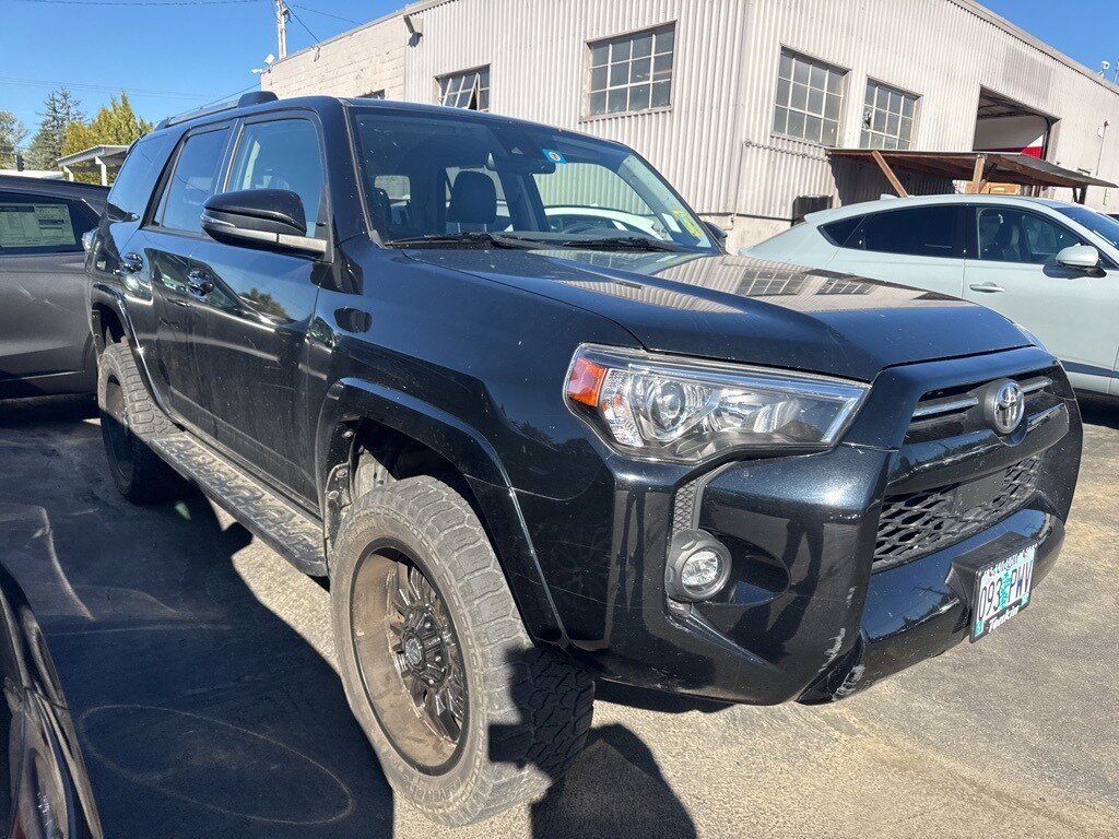 2021 Toyota 4Runner SR5 Premium photo 3