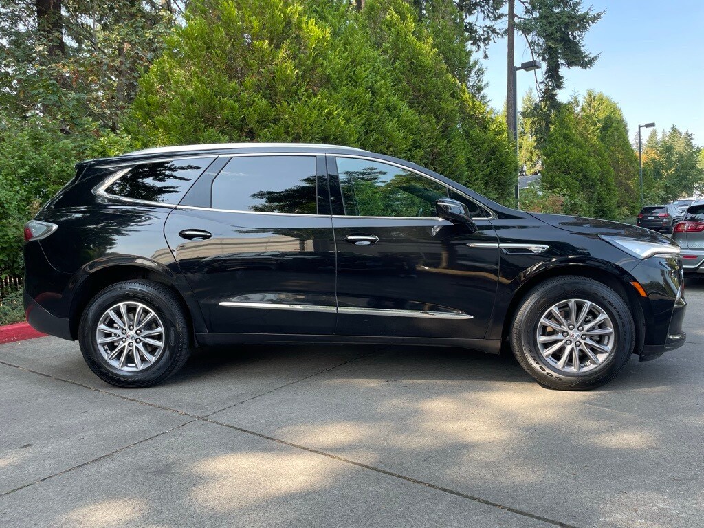 2024 Buick Enclave Premium photo 3