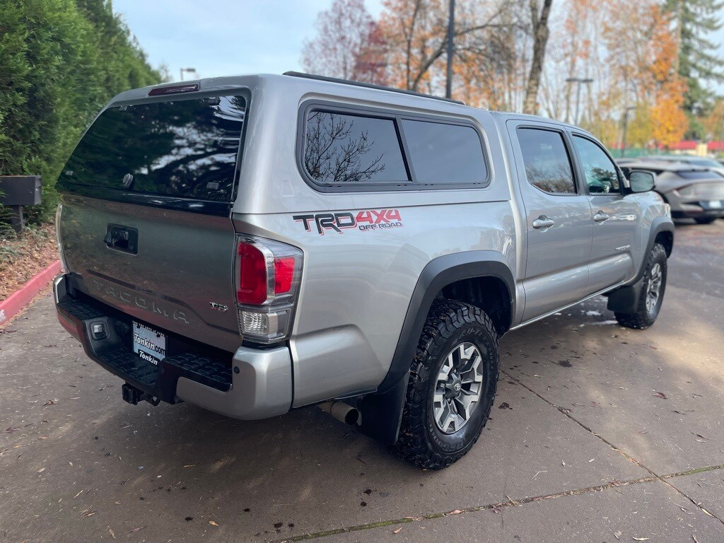 2023 Toyota Tacoma TRD V6 photo 4