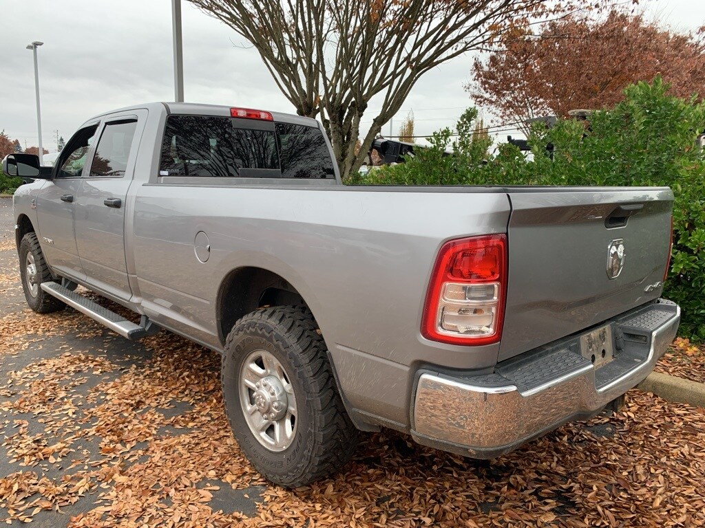 2022 Ram 3500 Tradesman photo 2