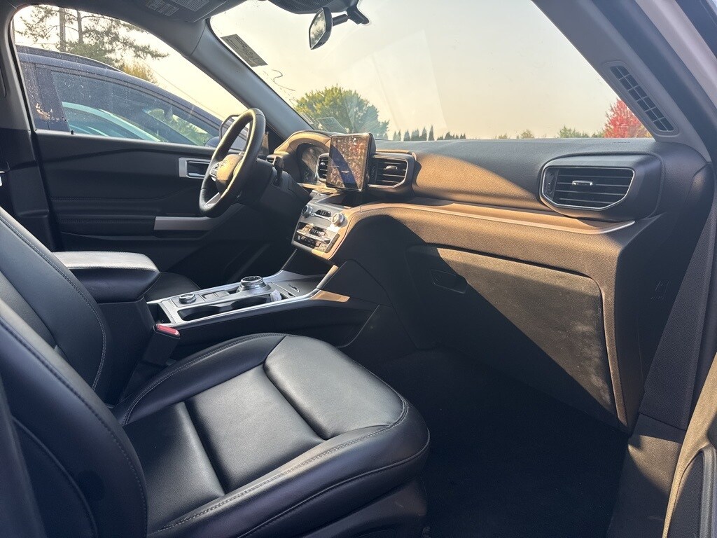 2024 Ford Explorer XLT photo 4