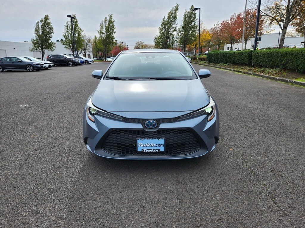 2022 Toyota Corolla Hybrid LE photo 2