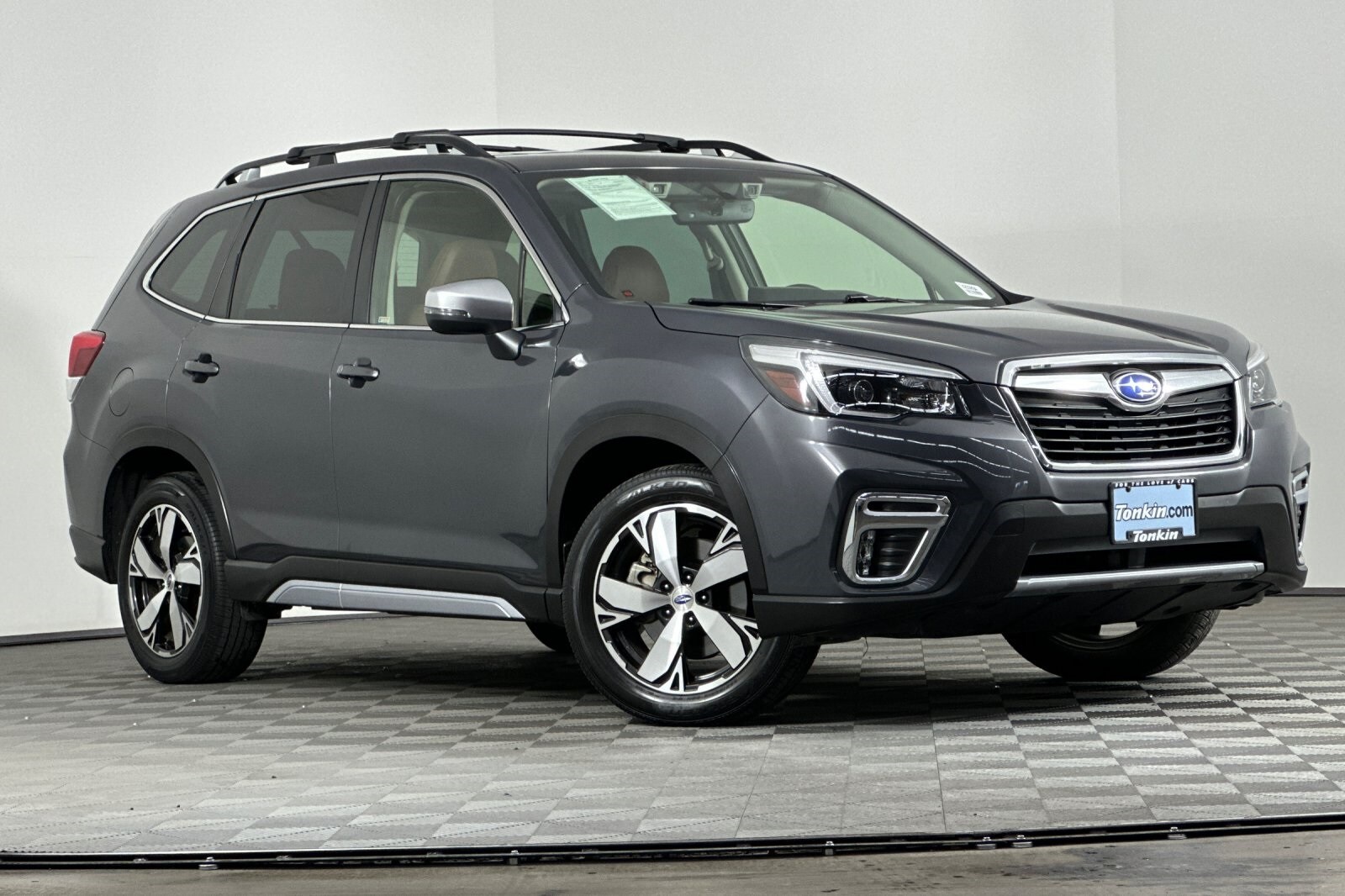 2021 Subaru Forester Touring photo 2