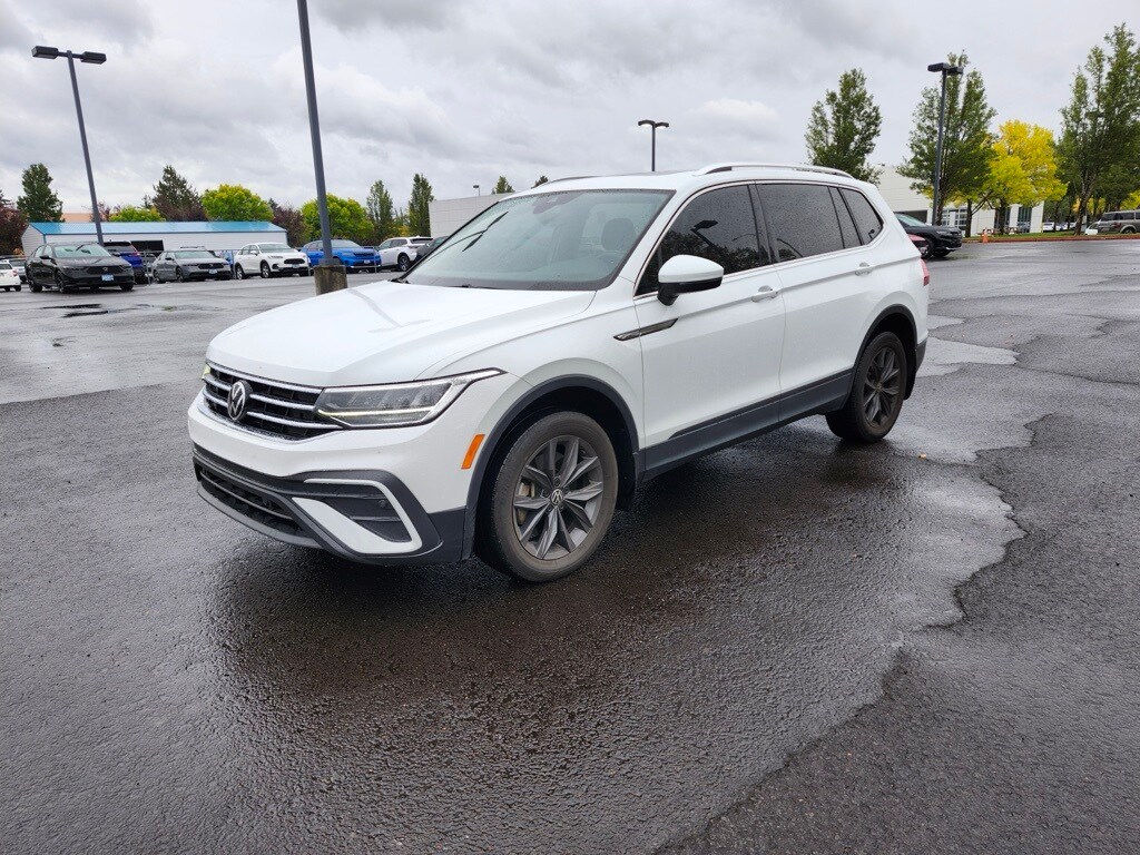 2022 Volkswagen Tiguan SE photo 2
