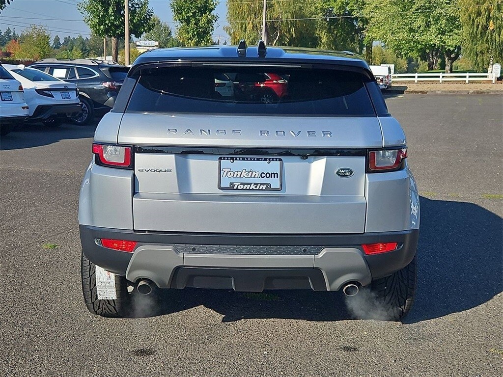 2017 Land Rover Range Rover Evoque SE photo 4