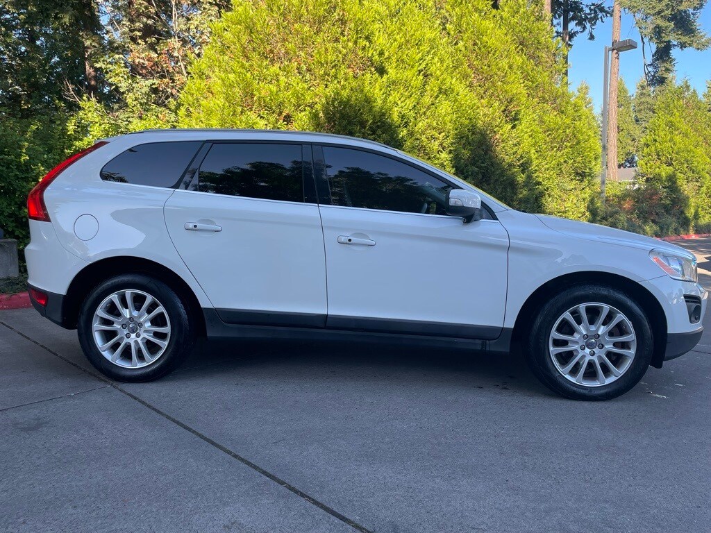 2010 Volvo XC60 T6 photo 2