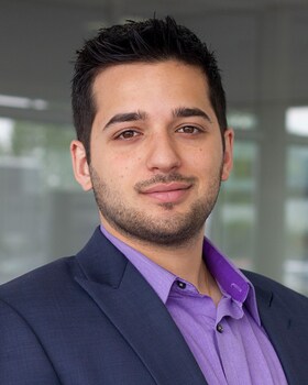 Staff member Rami Hassen from e69dc72a63c9