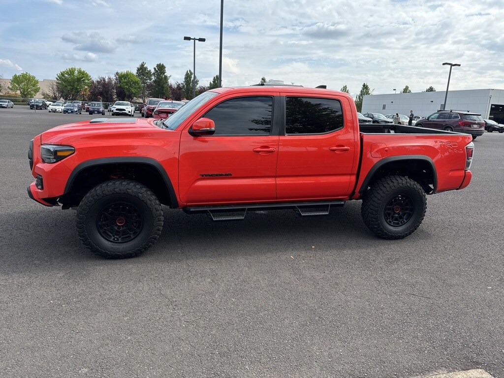 2023 Toyota Tacoma TRD Pro 4x4 photo 2
