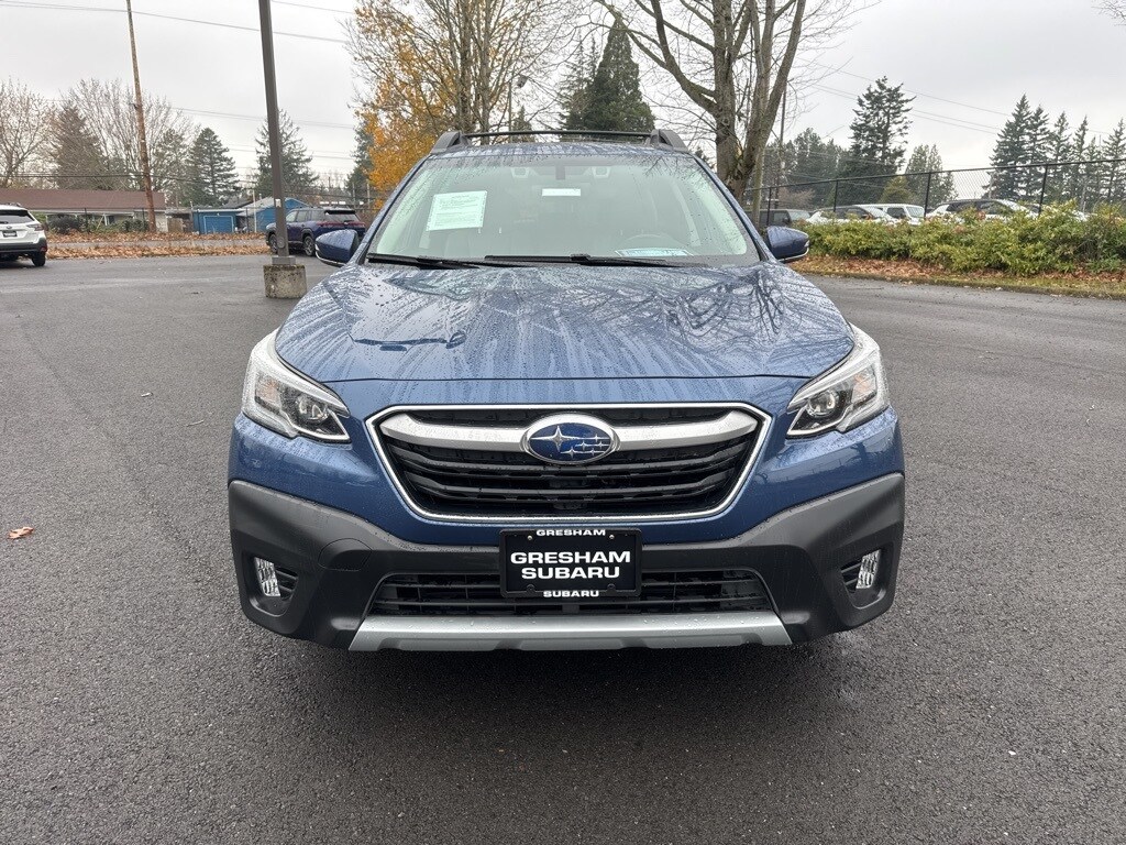 2022 Subaru Outback Limited photo 2