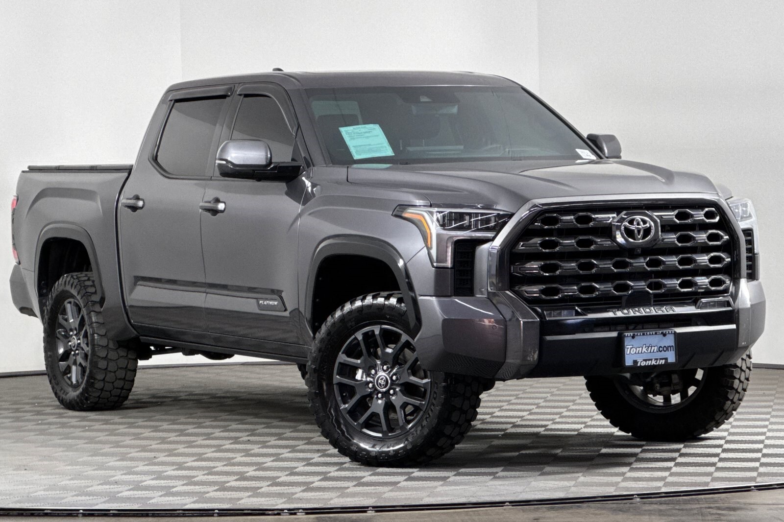 2023 Toyota Tundra Platinum photo 2
