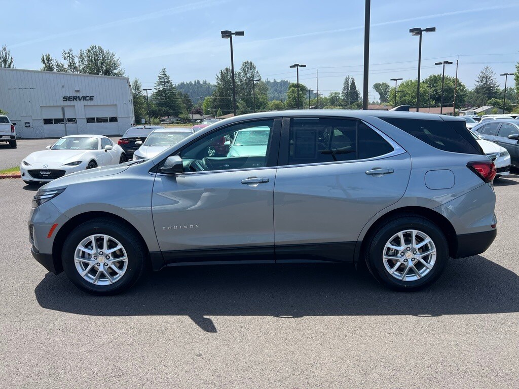2023 Chevrolet Equinox LT photo 4