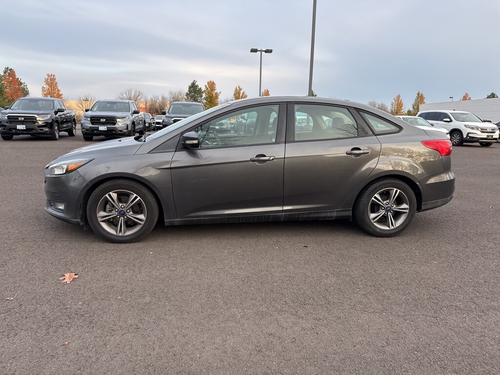 2018 Ford Focus SE photo 4