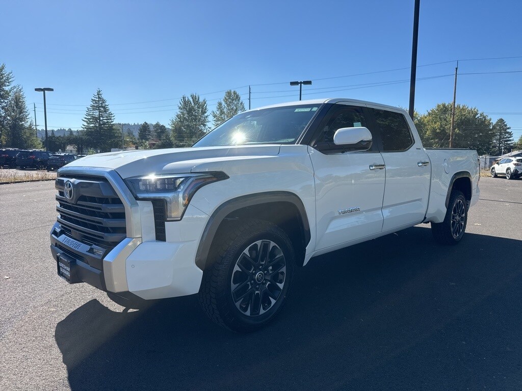 2024 Toyota Tundra Limited photo 3