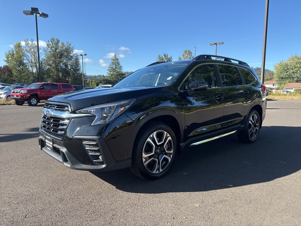 2023 Subaru Ascent Limited photo 2