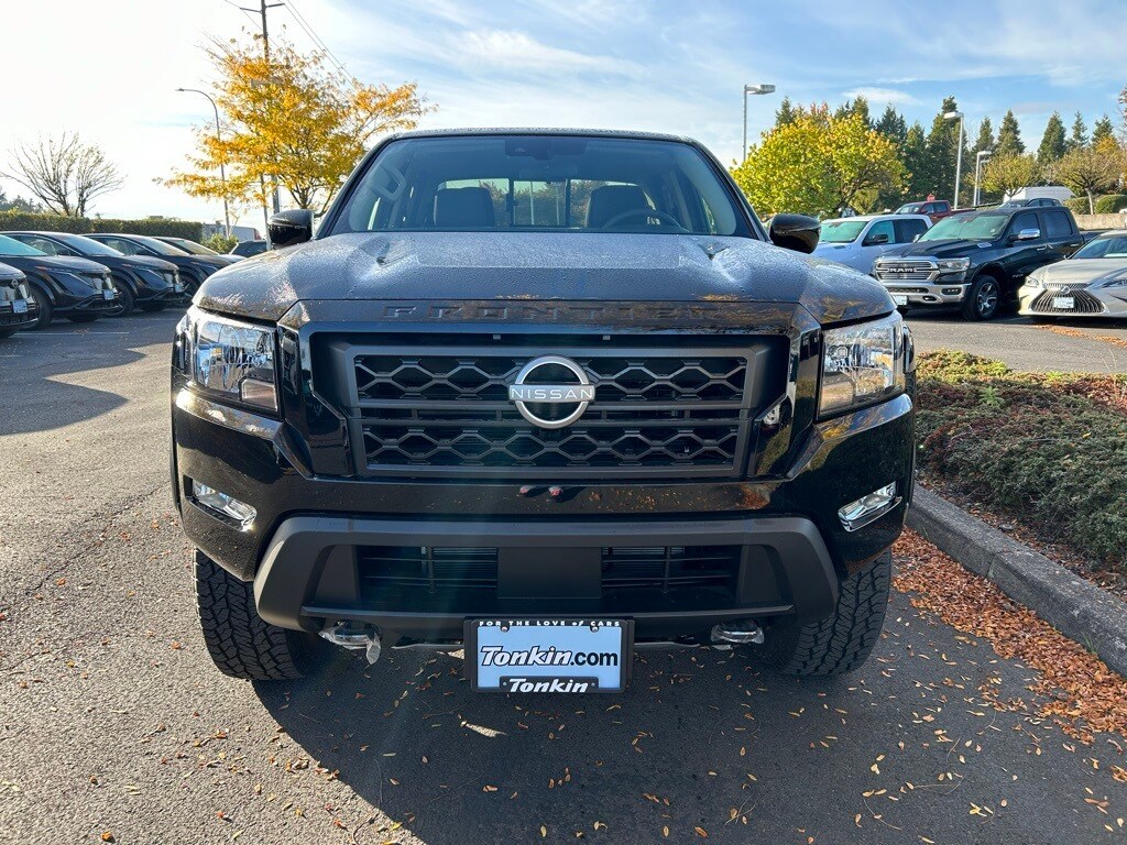 2024 Nissan Frontier SV photo 2