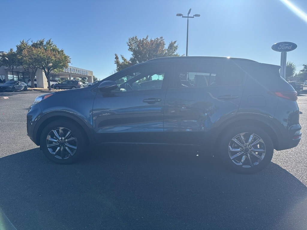 2021 Kia Sportage S Nightfall Edition photo 2