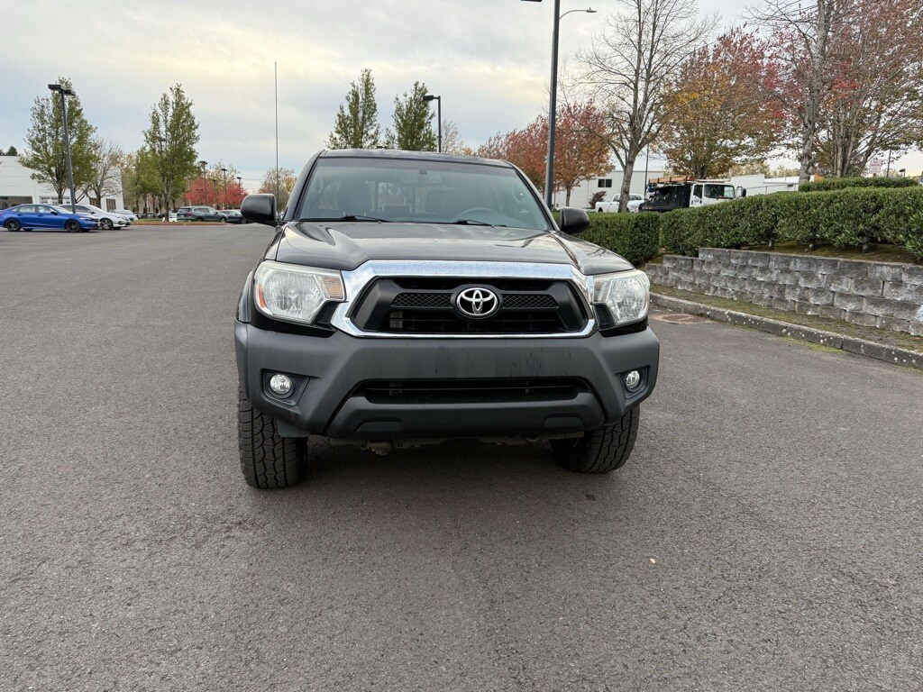 2013 Toyota Tacoma PreRunner V6 photo 2