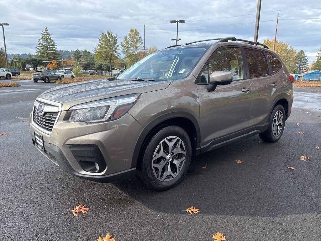 2021 Subaru Forester Premium photo 2