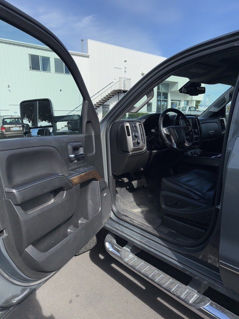 2018 Gmc Sierra Denali photo 2