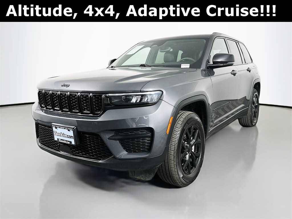 Used 2024 Jeep Grand Cherokee Laredo SUV