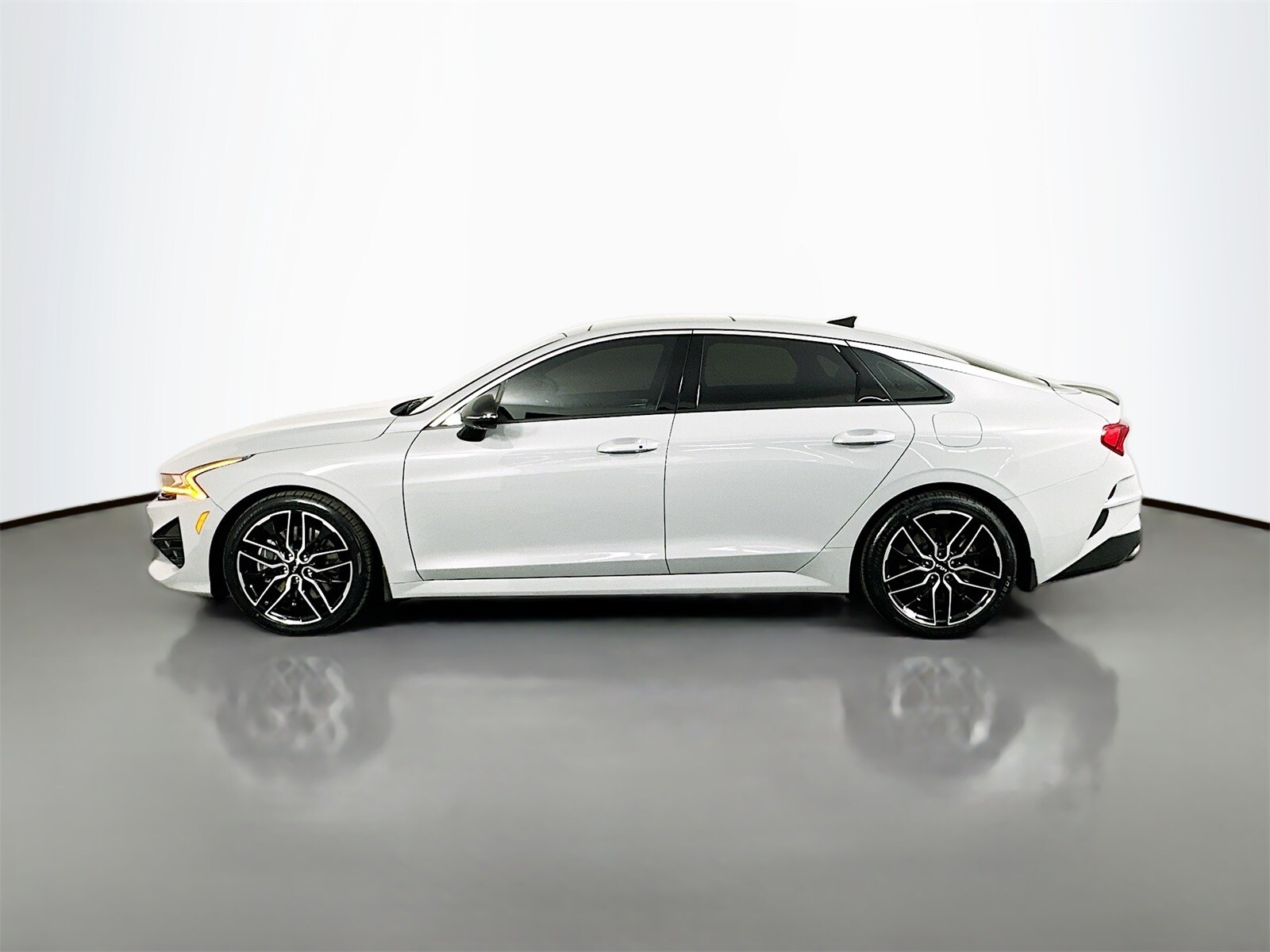 2024 Kia K5 GT photo 4