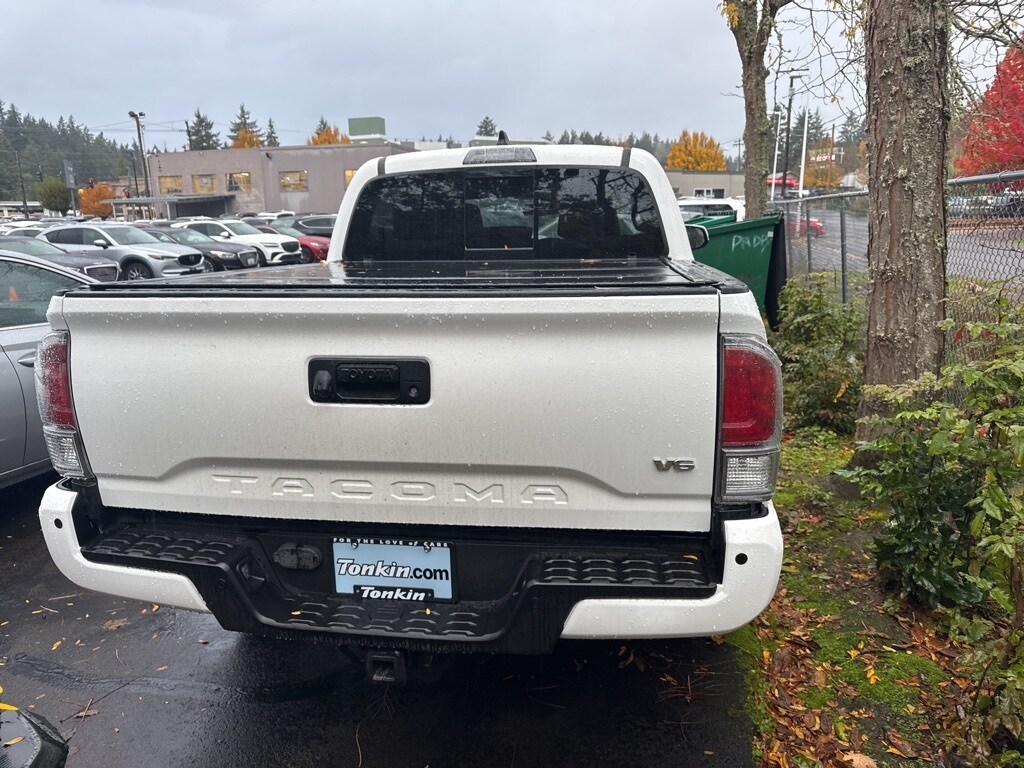 2022 Toyota Tacoma TRD Off-Road V6 photo 3