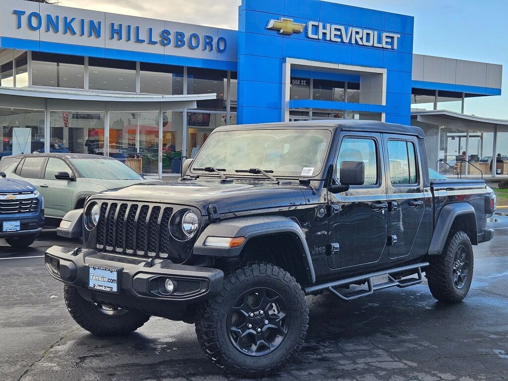 Used 2023 Jeep Gladiator Sport Truck Crew Cab