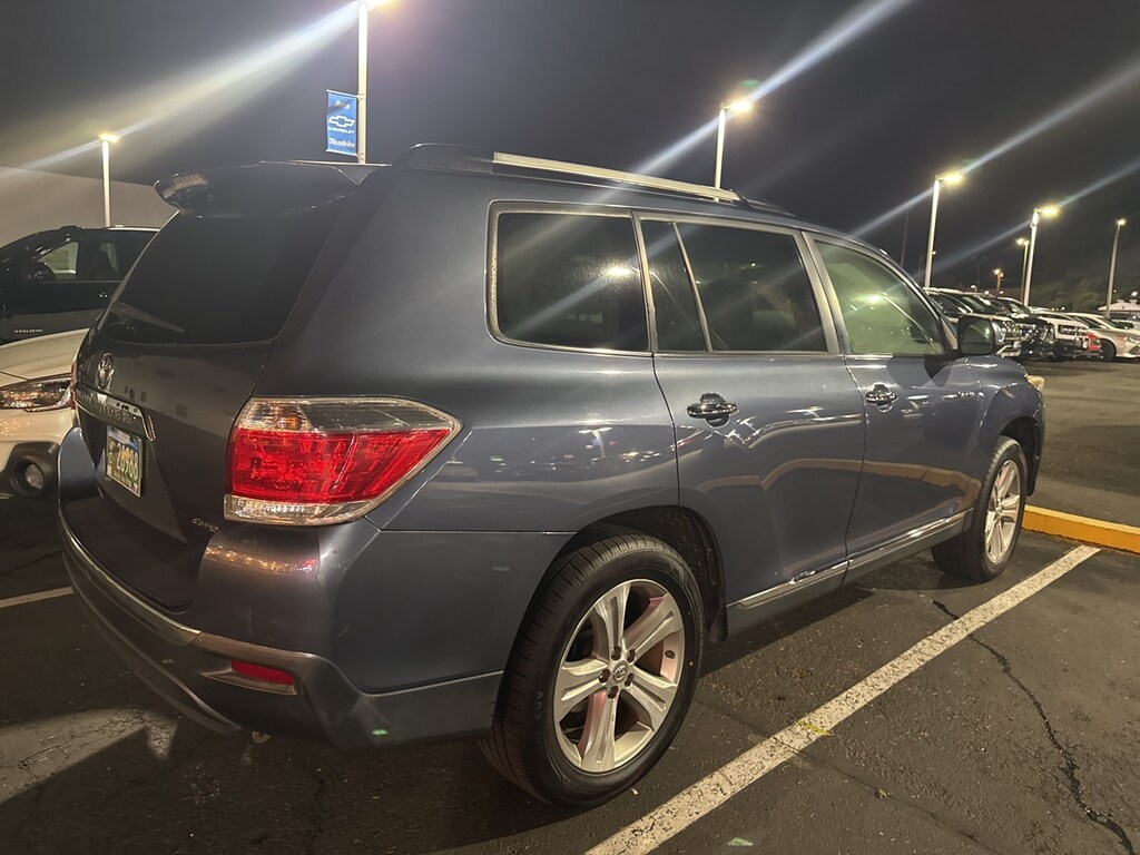 Used 2012 Toyota Highlander Limited V6 AWD SUV