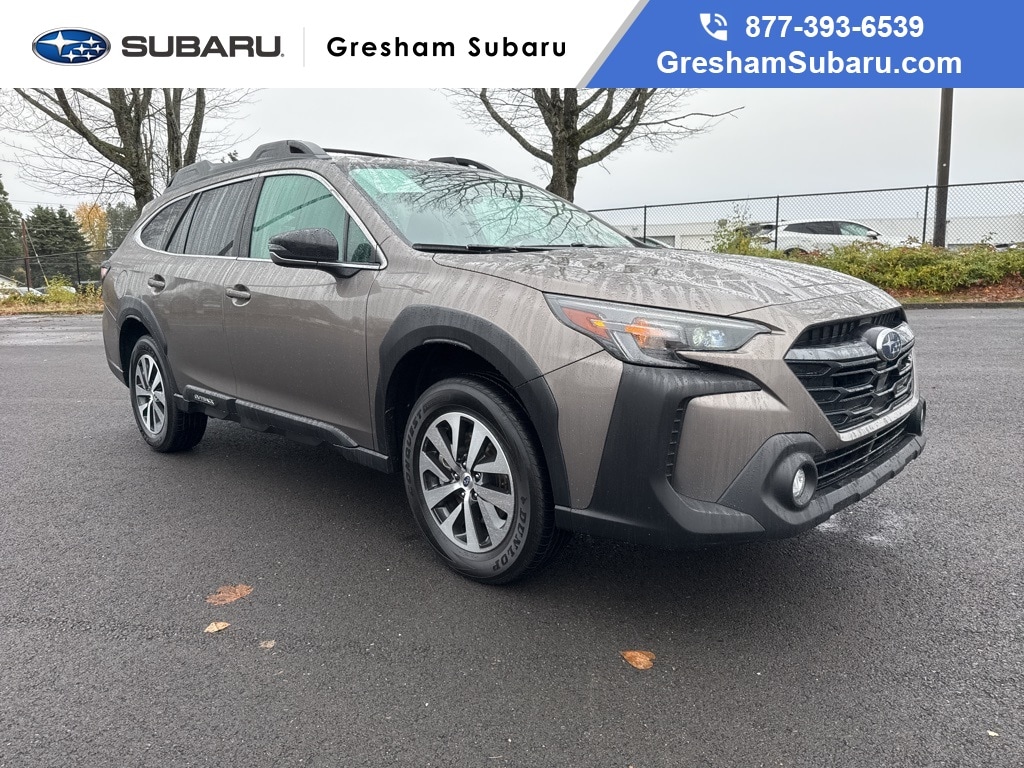 2024 Subaru Outback Premium's photo