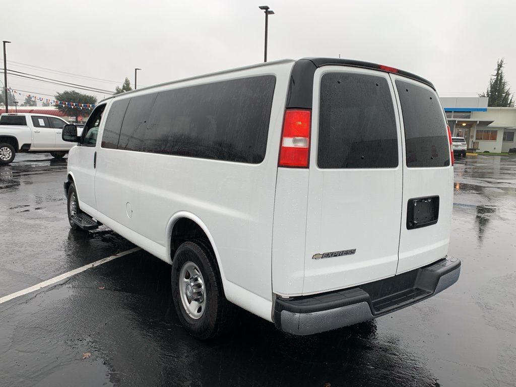 2020 Chevrolet Express 3500 LT Passenger Van photo 2