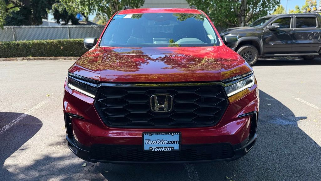 2025 Honda Pilot Sport photo 2