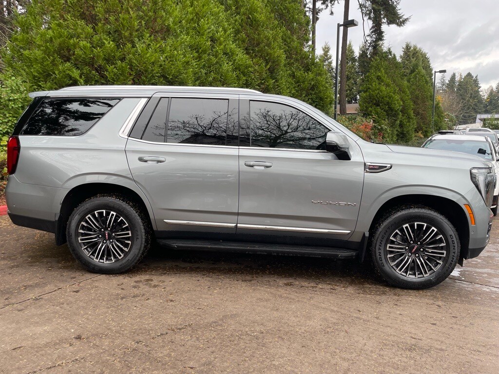 2025 Gmc Yukon photo 3