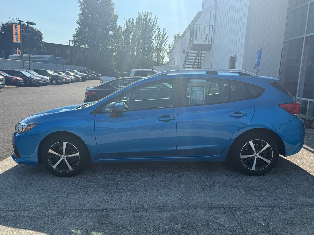 2022 Subaru Impreza Premium photo 2