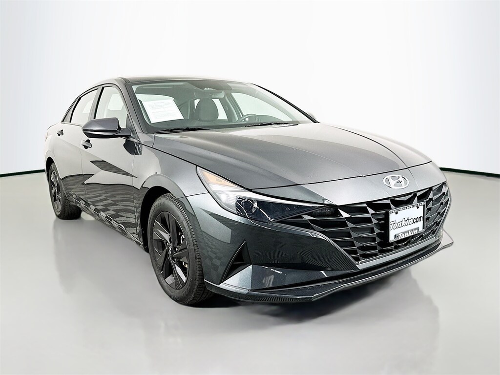 Used 2022 Hyundai Elantra SEL Sedan