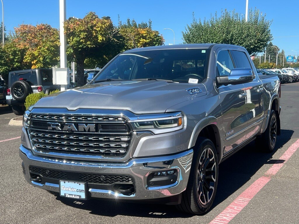 2025 Ram 1500 Limited photo 3