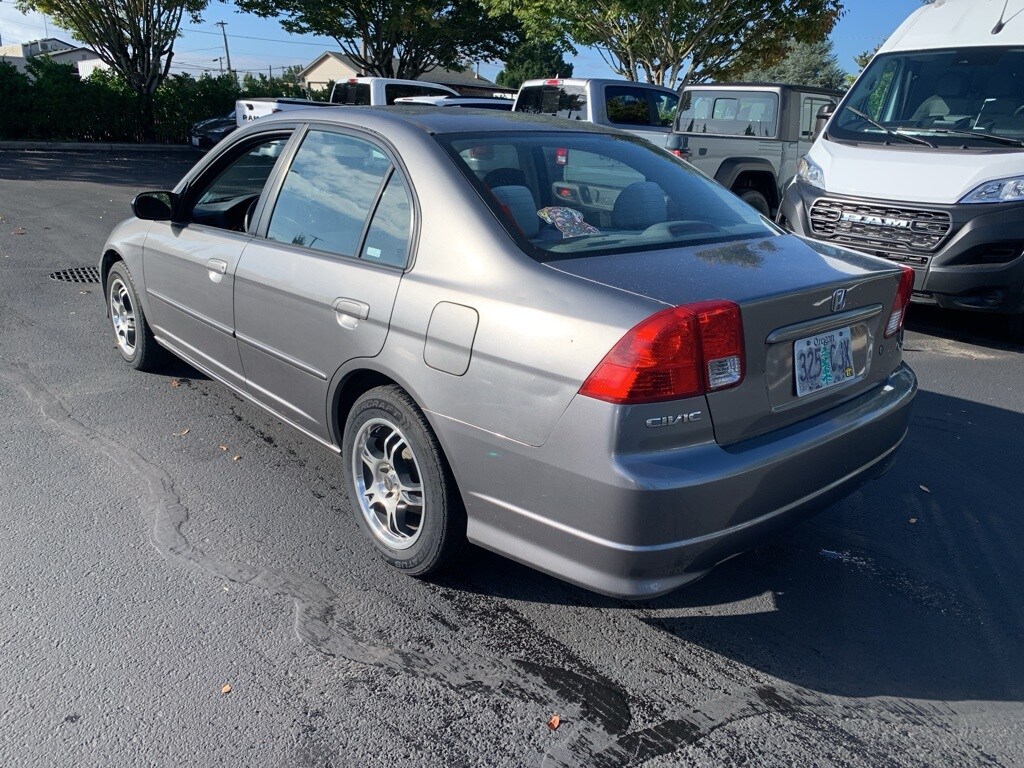 2005 Honda Civic LX photo 2