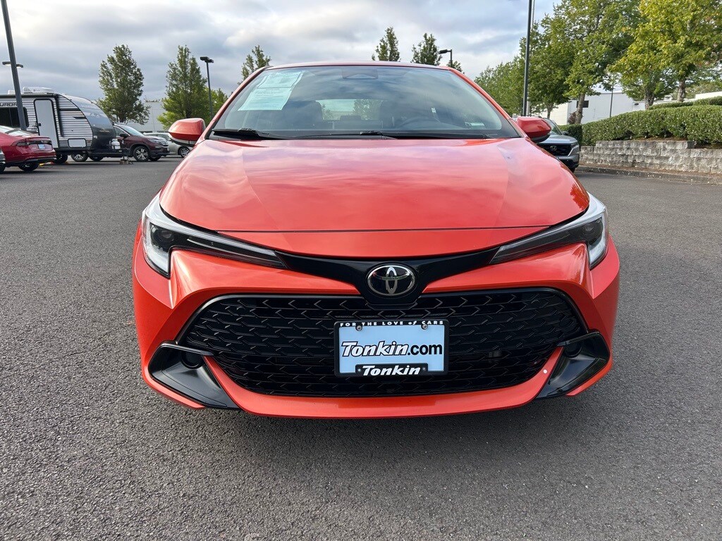 2025 Toyota Corolla SE photo 3