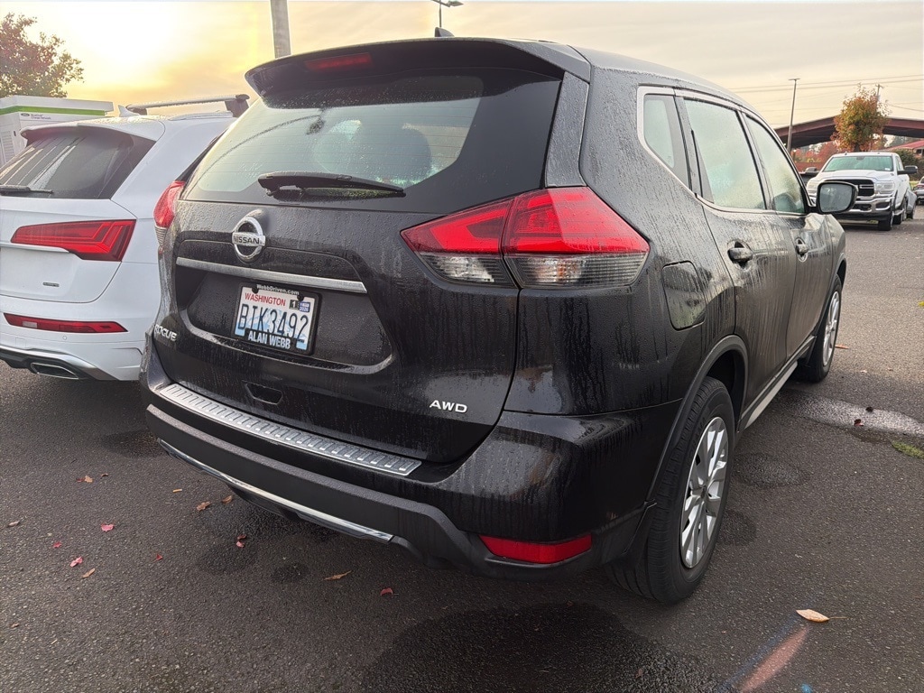 2017 Nissan Rogue S photo 4