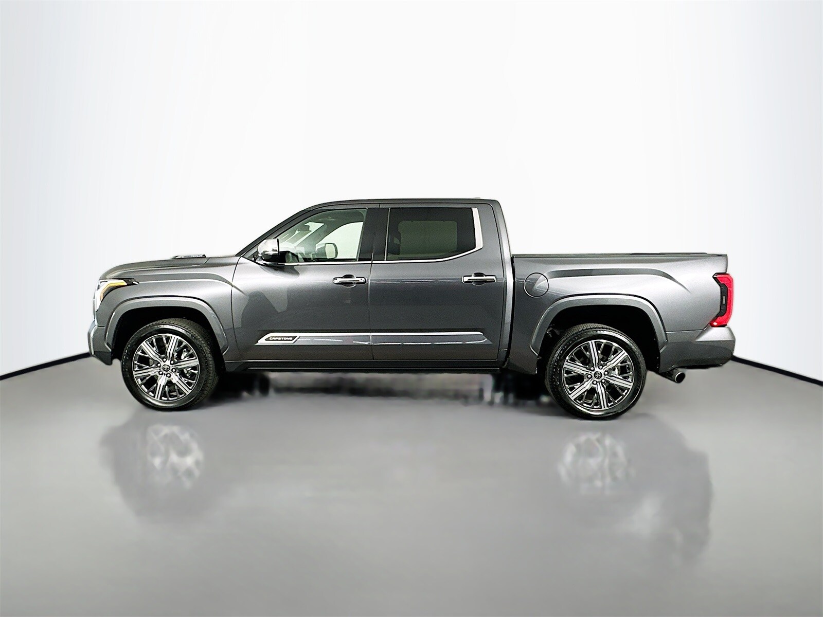 2023 Toyota Tundra CapStone photo 4