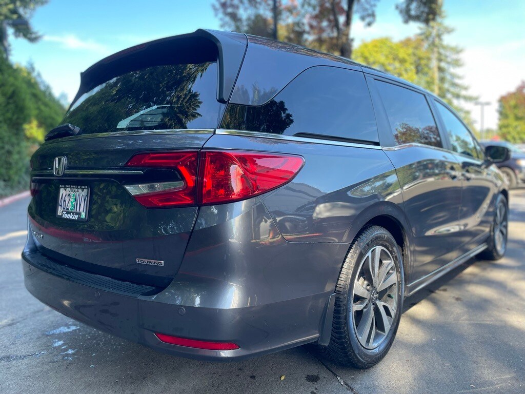 2021 Honda Odyssey Touring photo 4