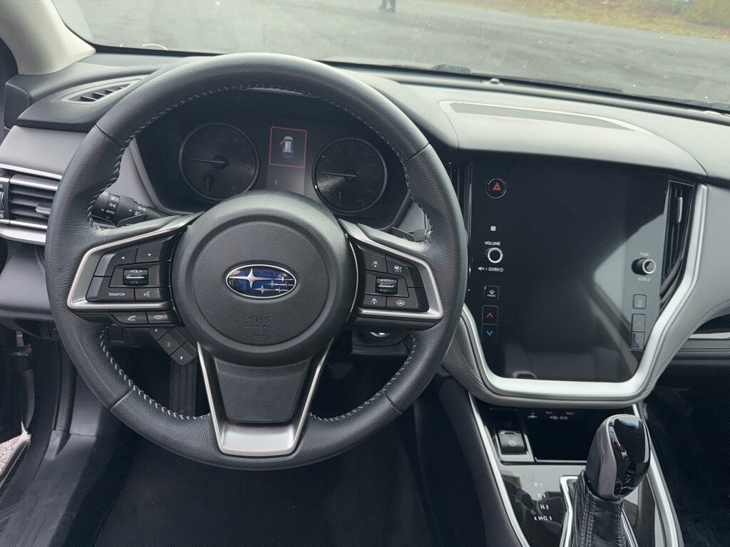 2022 Subaru Outback Limited photo 2