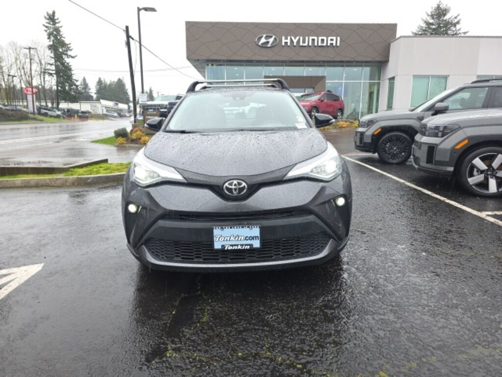 Used 2022 Toyota C-HR Limited SUV